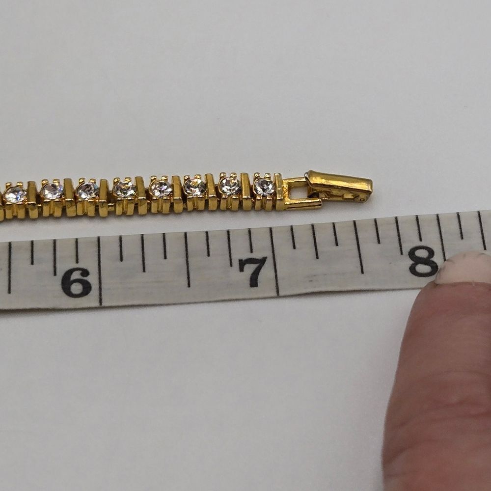 "5/$40" Goldtone Crystal "Mom" Tennis Bracelet Sz Average - Picture 6 of 8